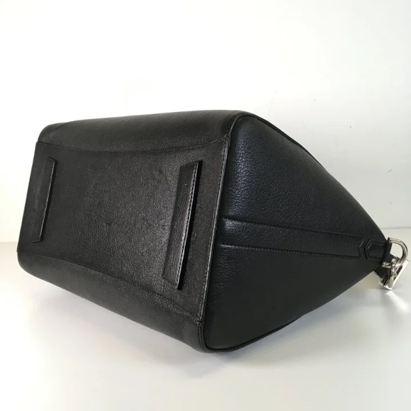 Givenchy Antigona Medium 10/10 - Picture 8 of 15